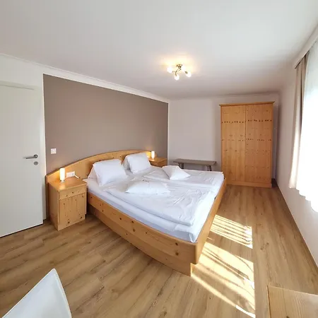 Haus Falle לינה וארוחת בוקר 3*