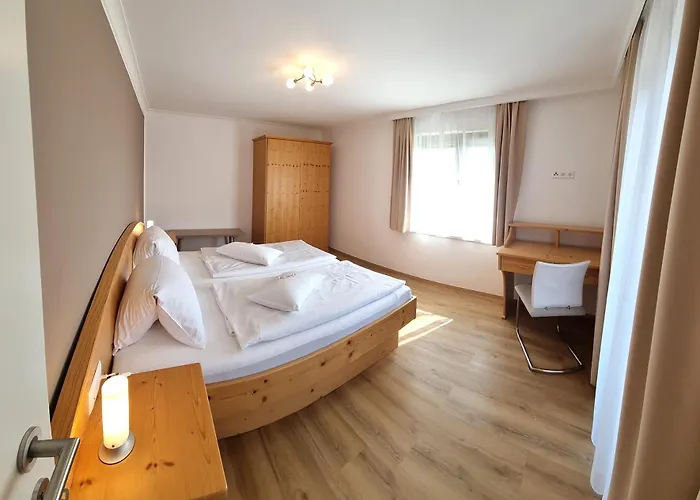 Bed & Breakfast Haus Falle 3*